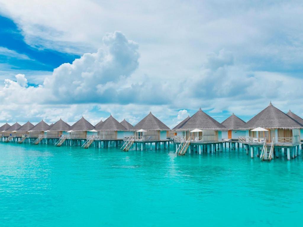 Angaga Island Resort And Spa Exterior foto